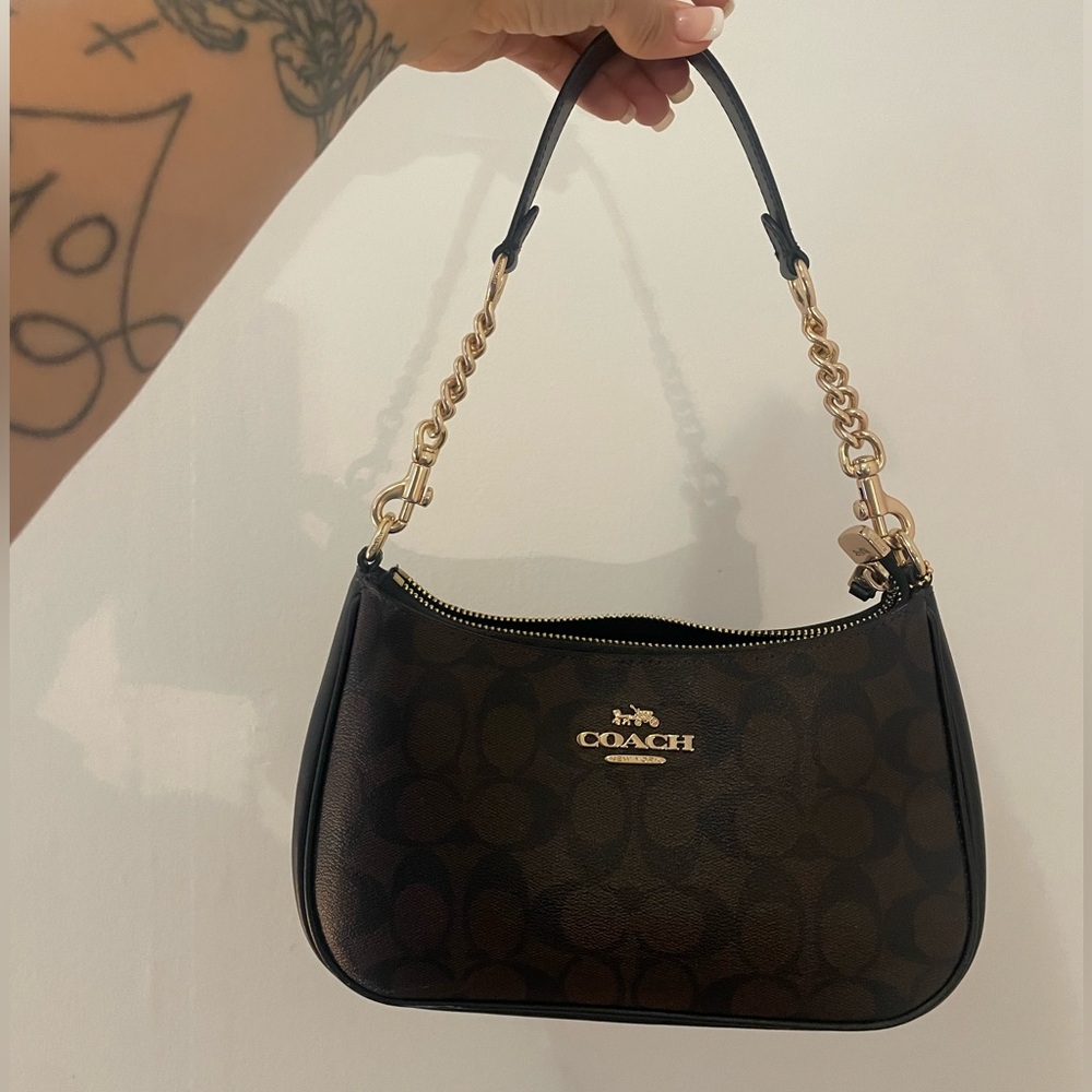 Teri Shoulder Bag In Signature Canvas - Gold/Brown Black - like new